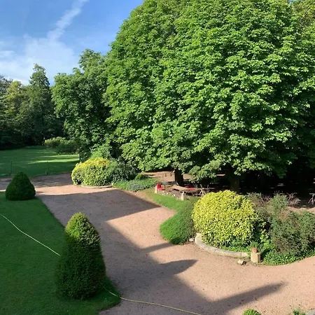 Chateau De Bed & Breakfast 3*